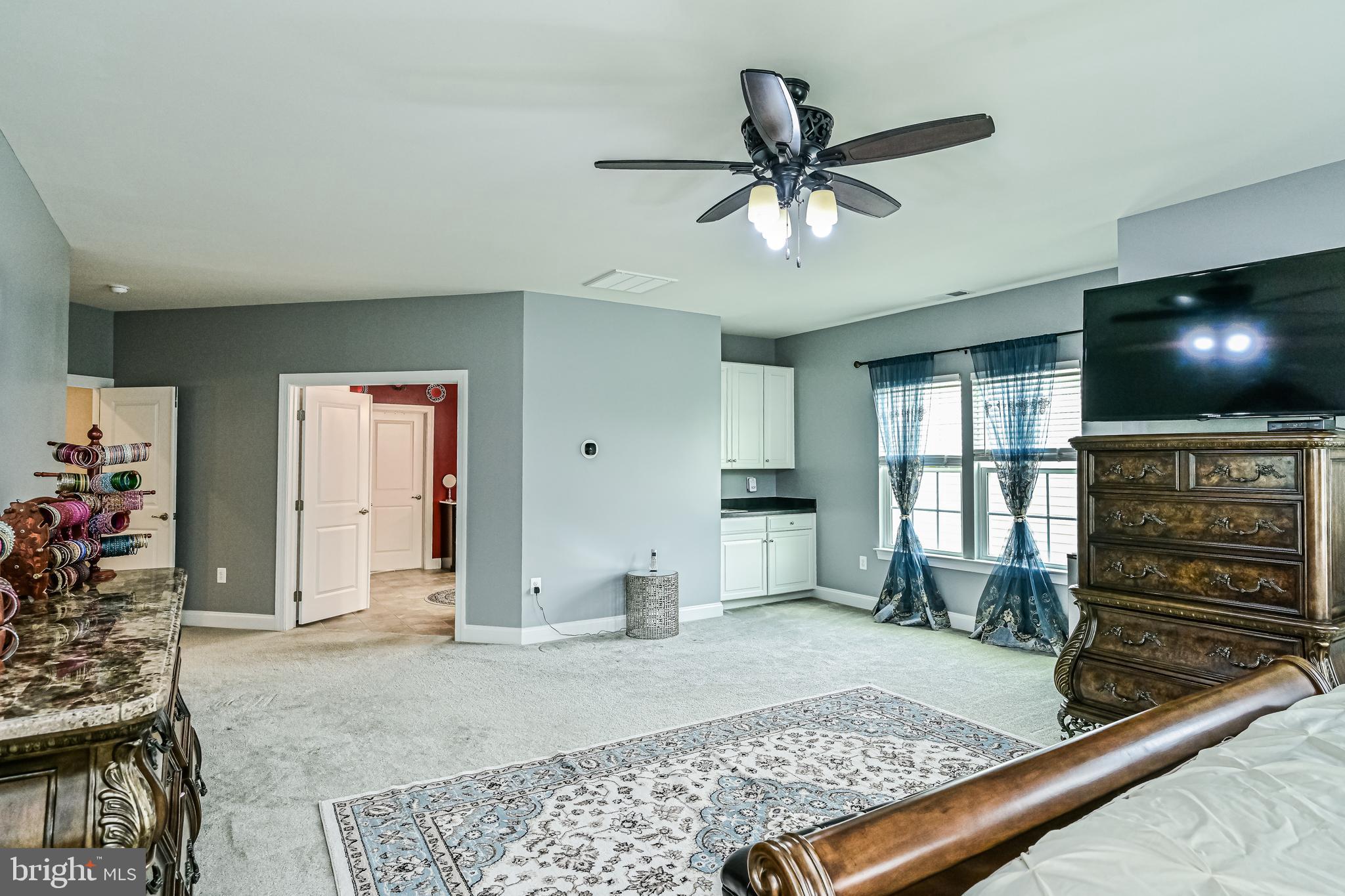 LIBERTY KNOLLS - Residential