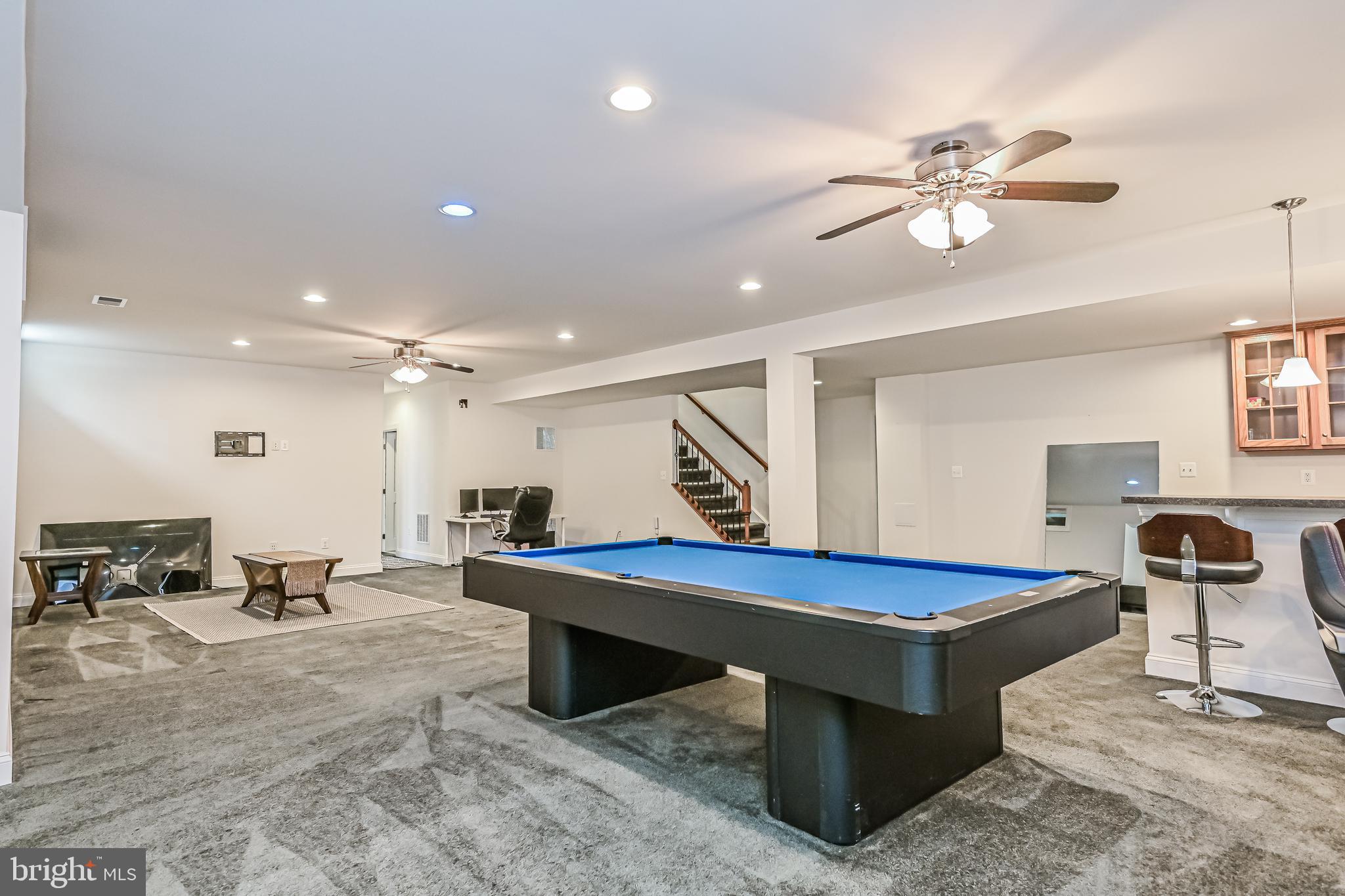 LIBERTY KNOLLS - Residential