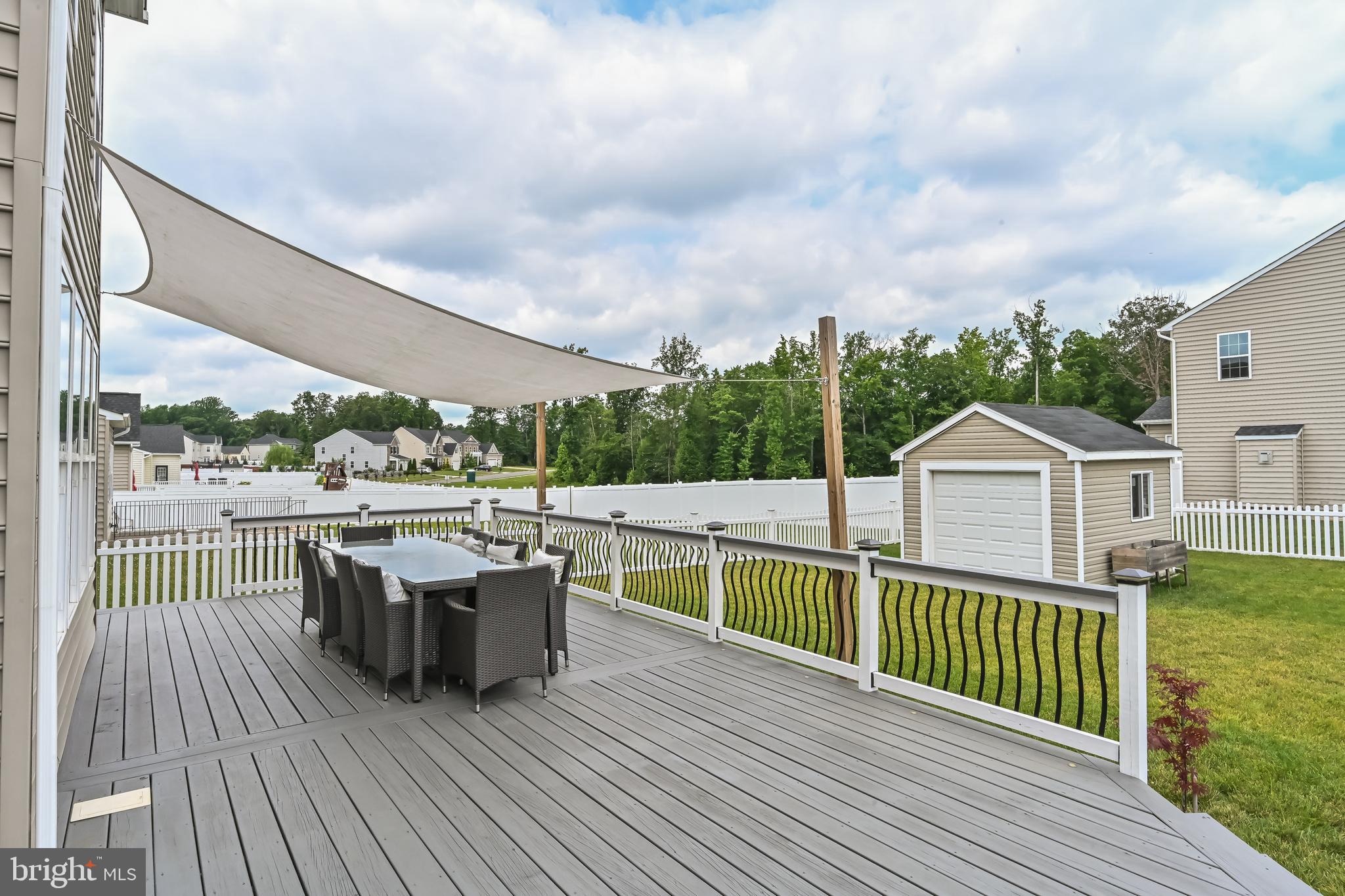 LIBERTY KNOLLS - Residential