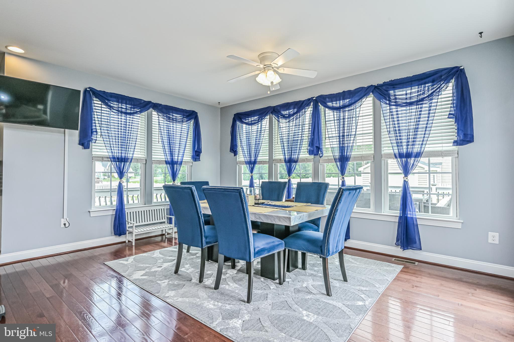 LIBERTY KNOLLS - Residential