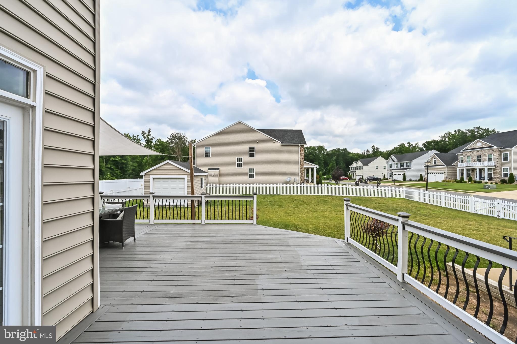 LIBERTY KNOLLS - Residential