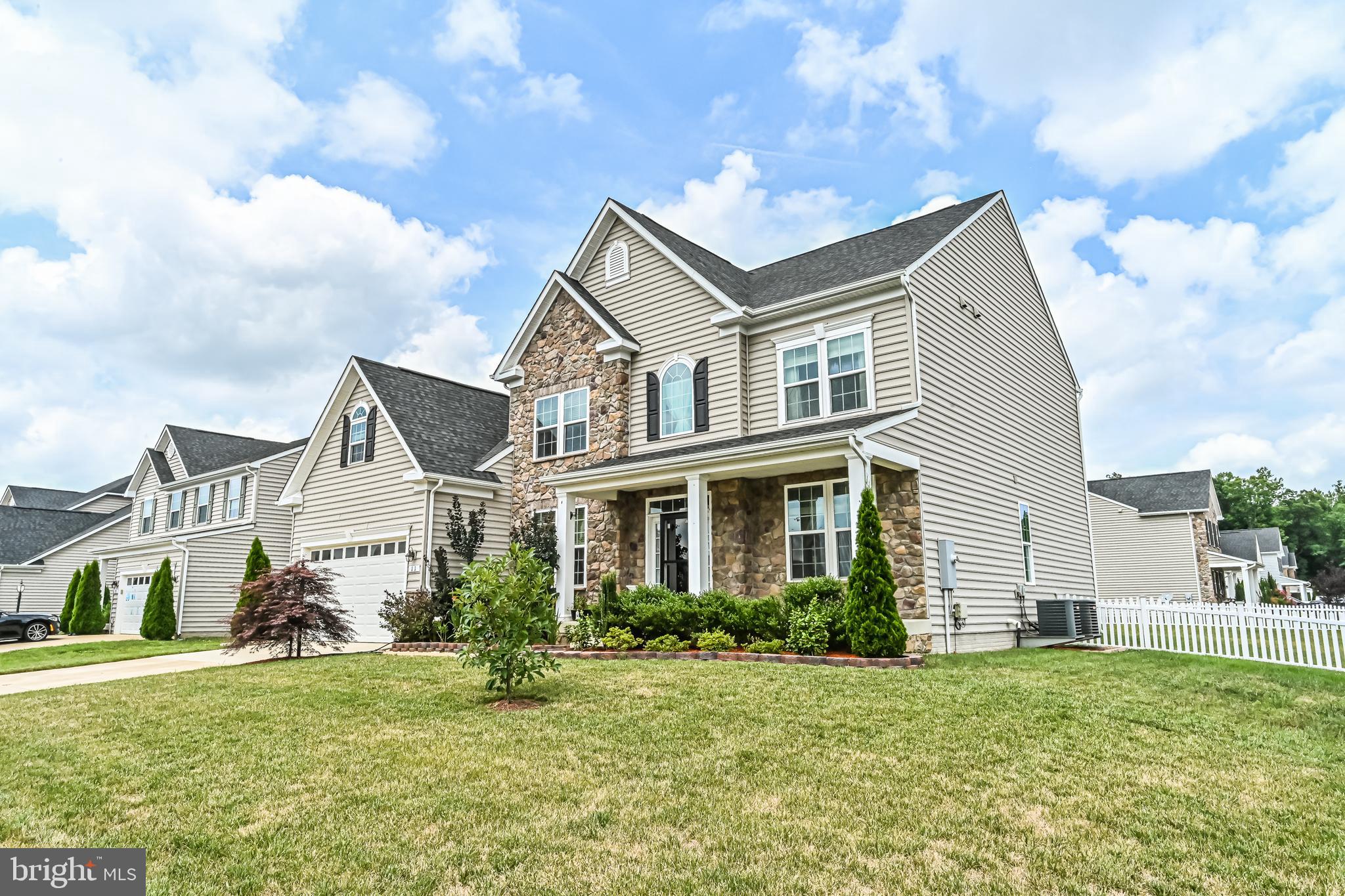 LIBERTY KNOLLS - Residential