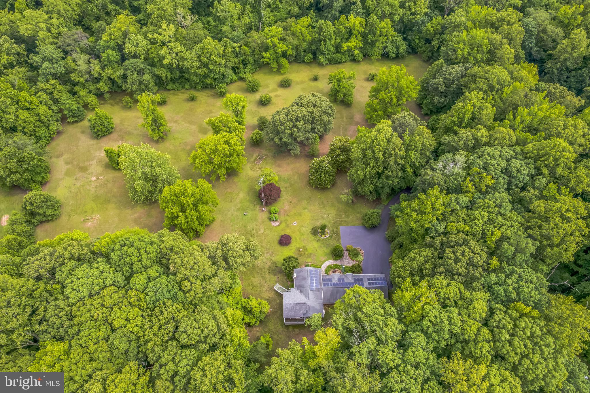 QUIET ACRES - Residential