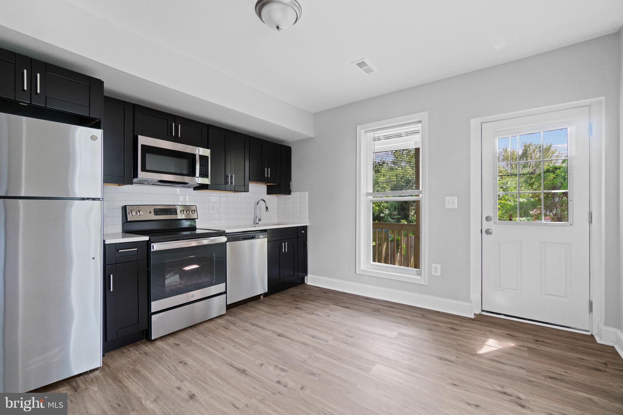 ARLINGTON - Residential Lease