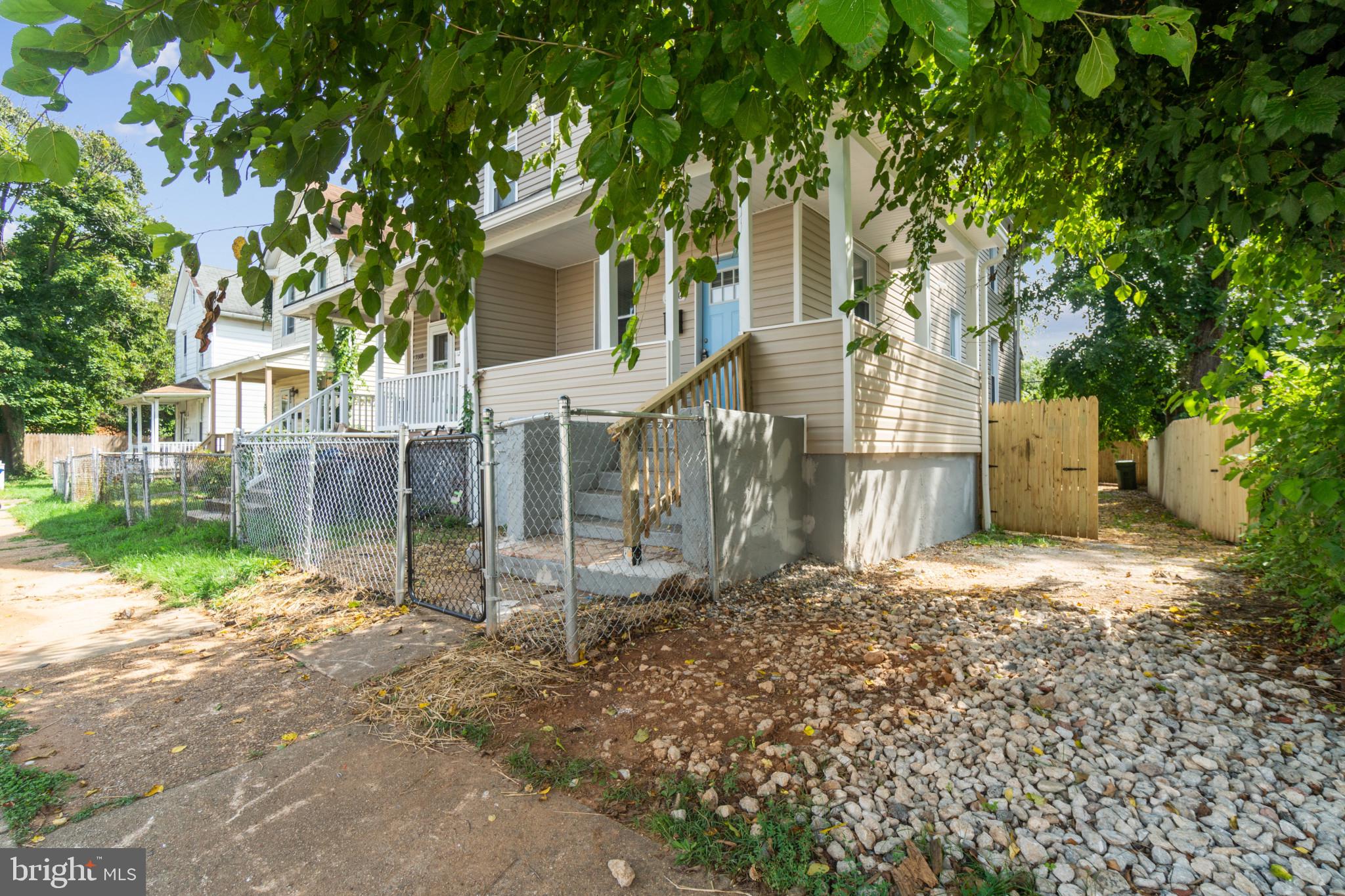 ARLINGTON - Residential Lease