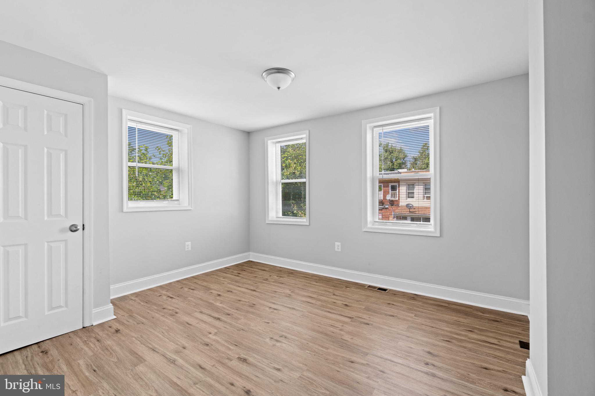 ARLINGTON - Residential Lease