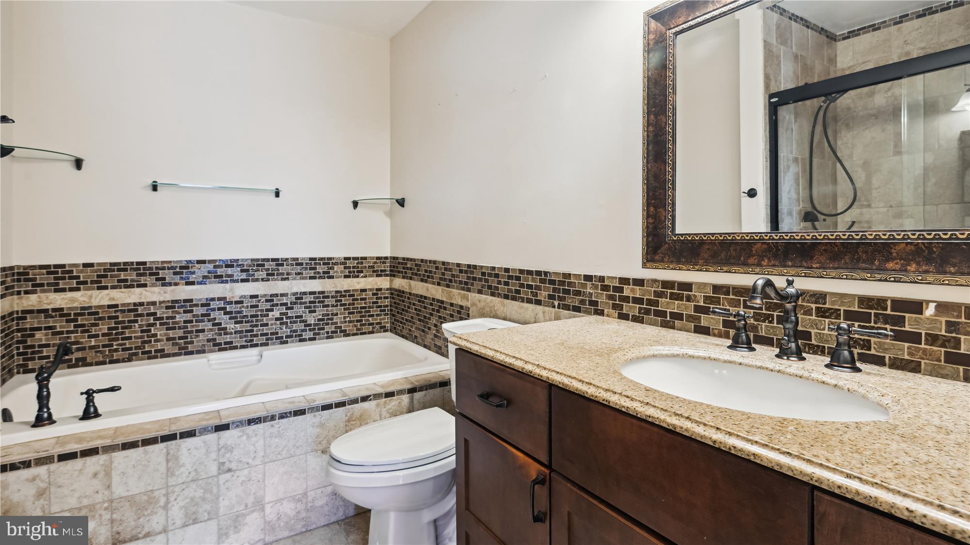 DALE CITY - Residential