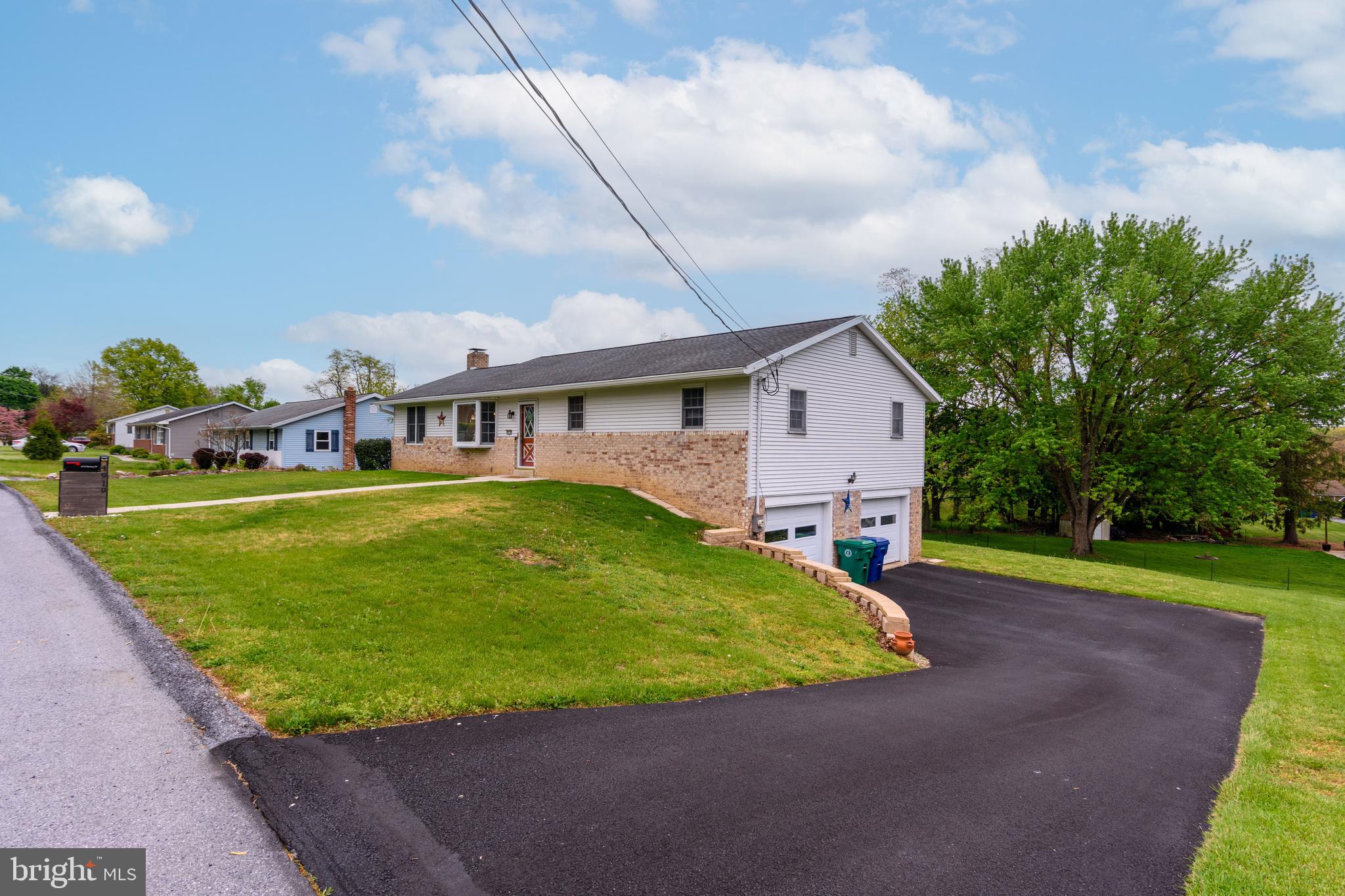 4919 BRETNEY DRIVE