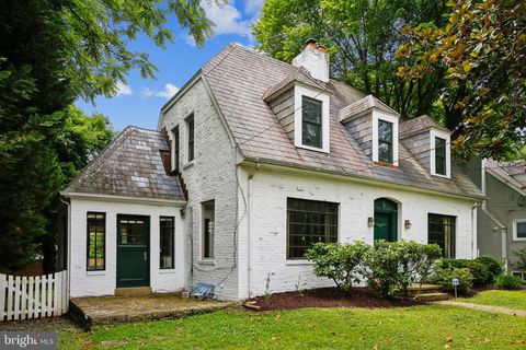 Homes For Sale - 4602 Derussey Parkway<br/> CHEVY CHASE, MD 20815
