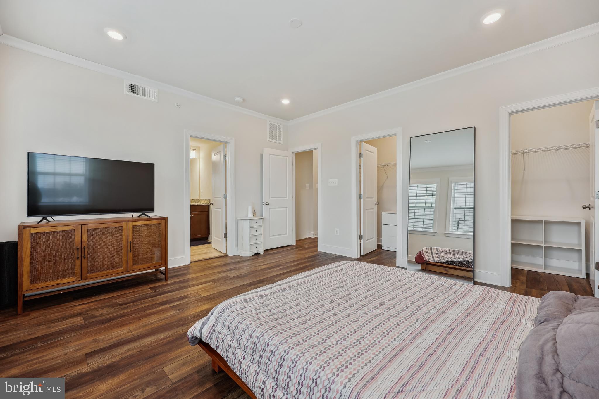 QUINCE ORCHARD - Residential