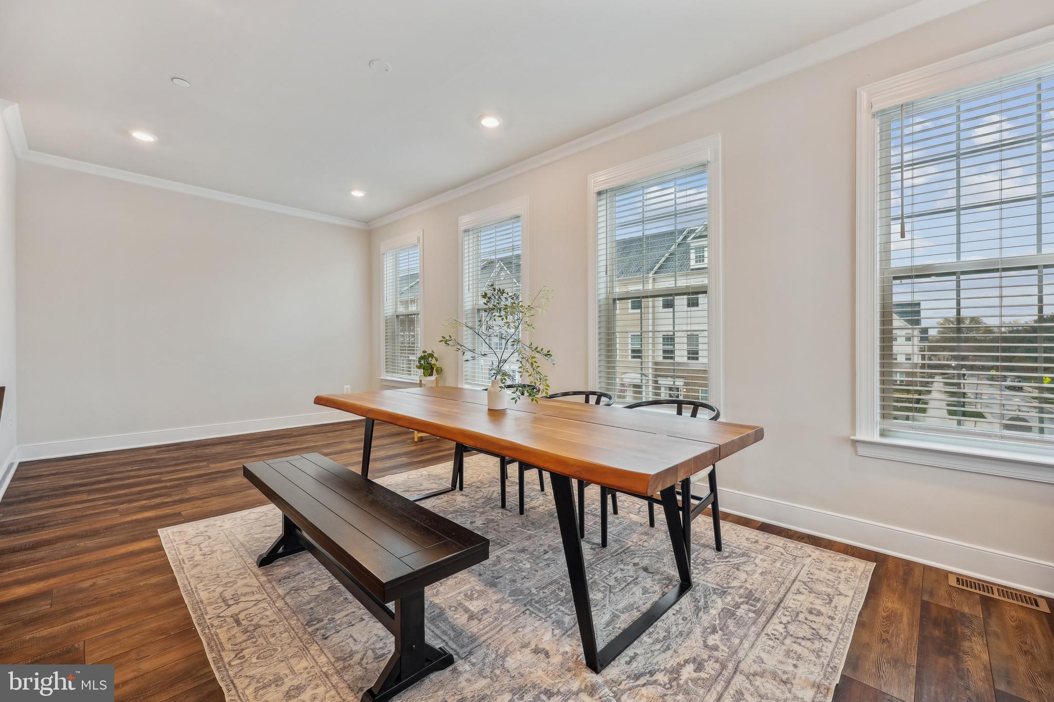 QUINCE ORCHARD - Residential