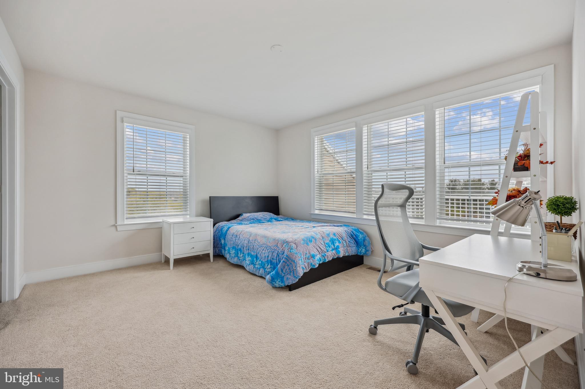 QUINCE ORCHARD - Residential