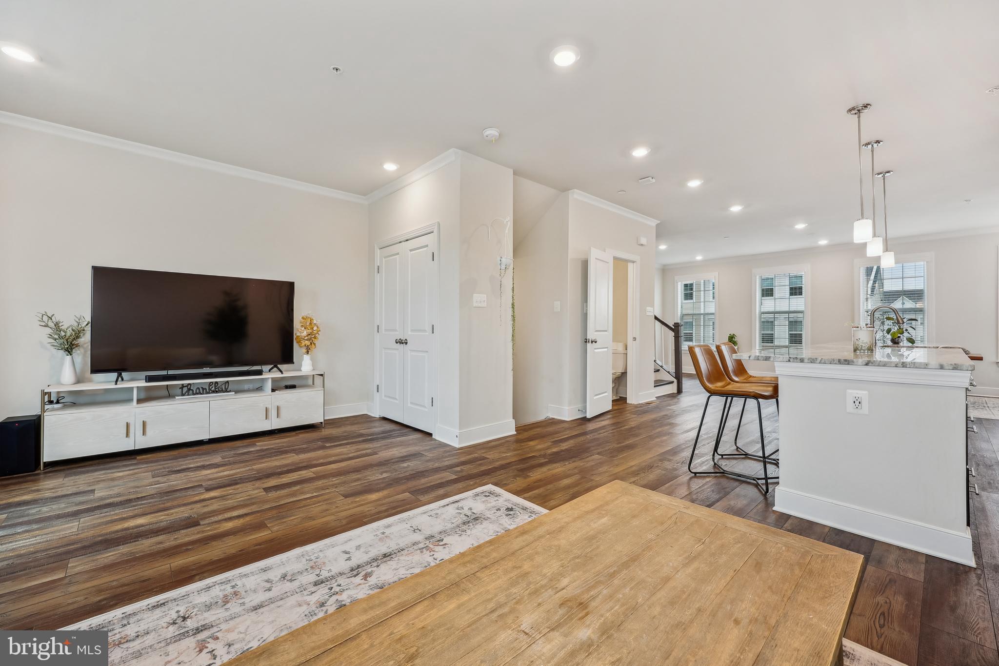 QUINCE ORCHARD - Residential