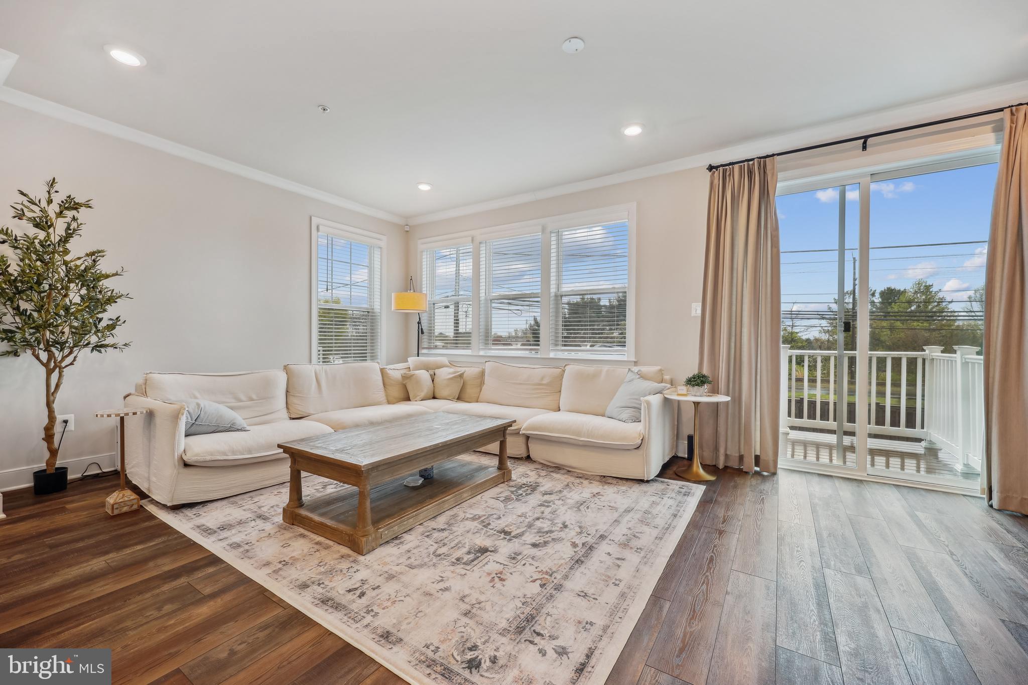 QUINCE ORCHARD - Residential