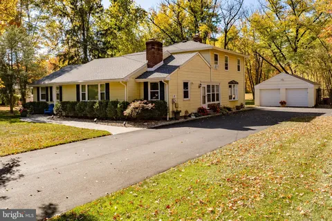 MLS: NJME2056012