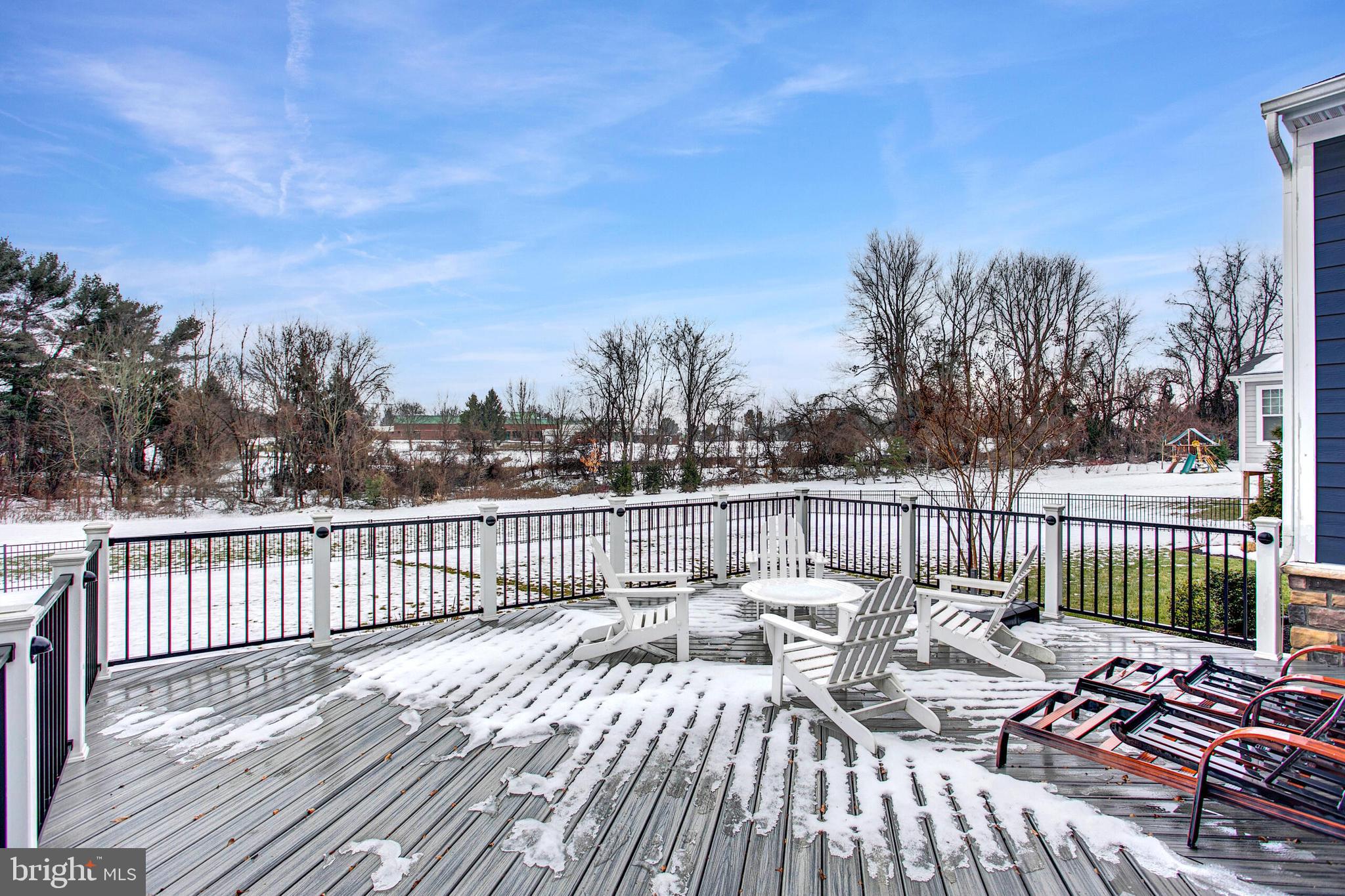 MEADOW BROOK FARM - Residential