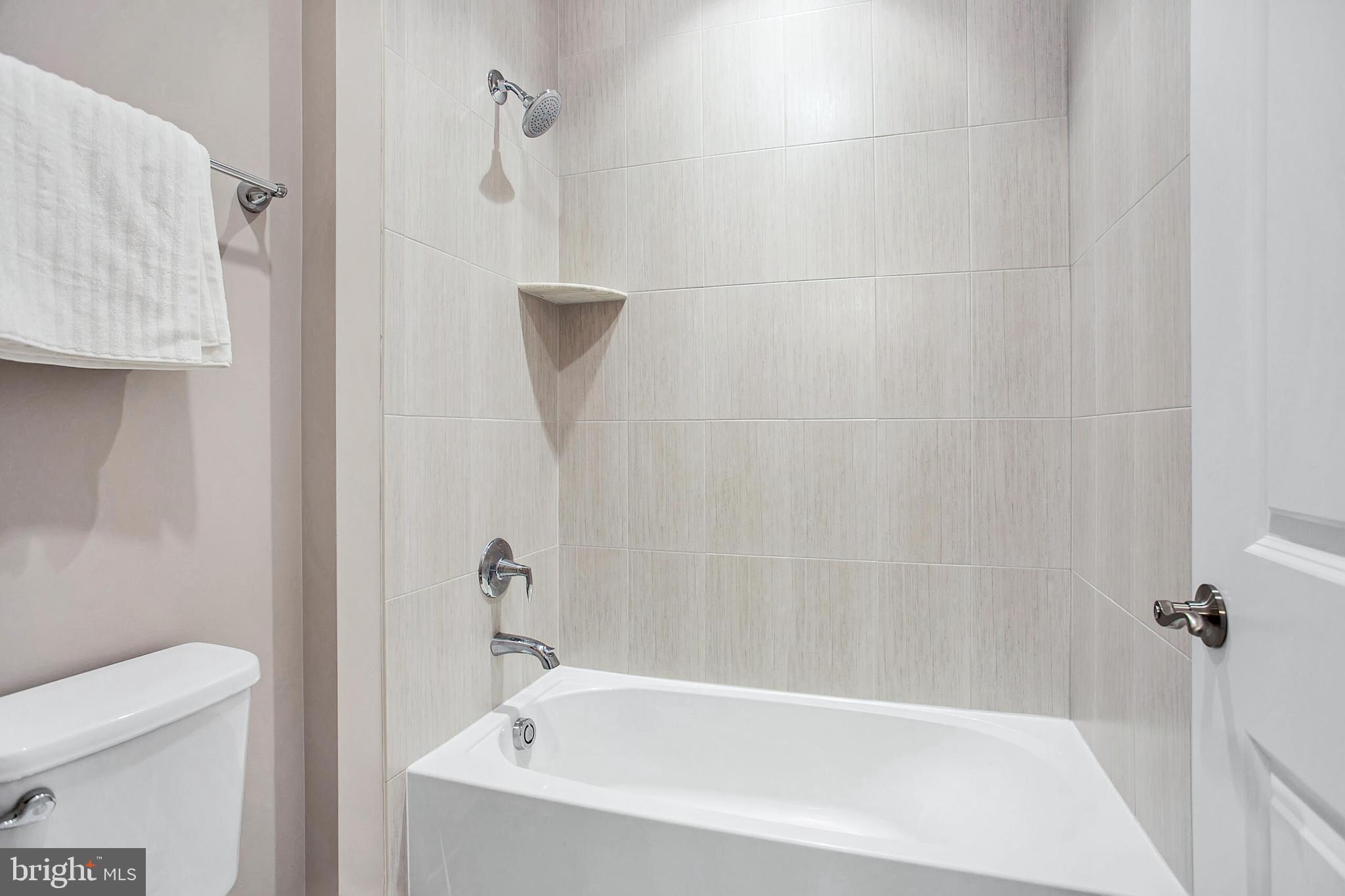 MEADOW BROOK FARM - Residential