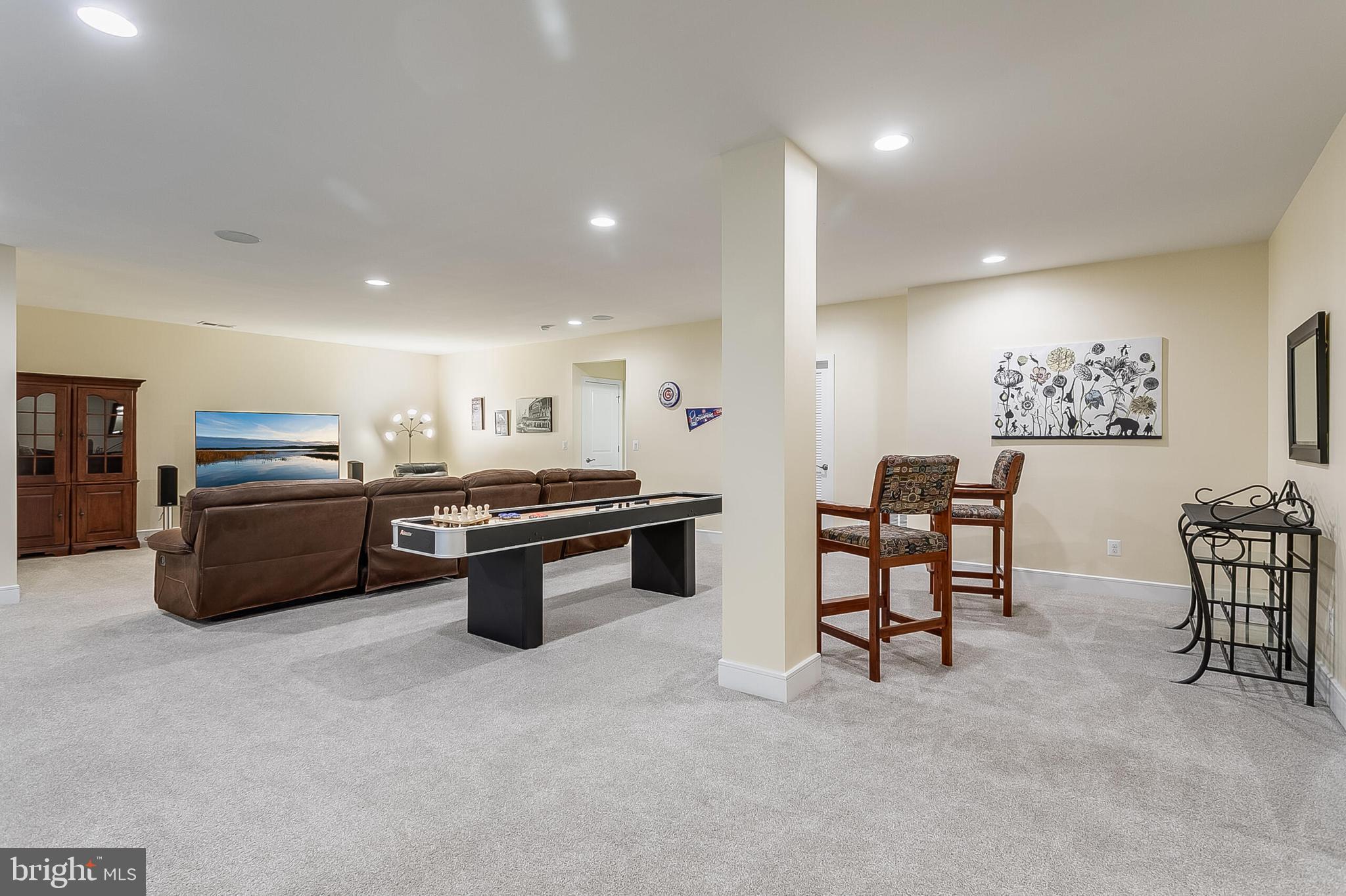 MEADOW BROOK FARM - Residential