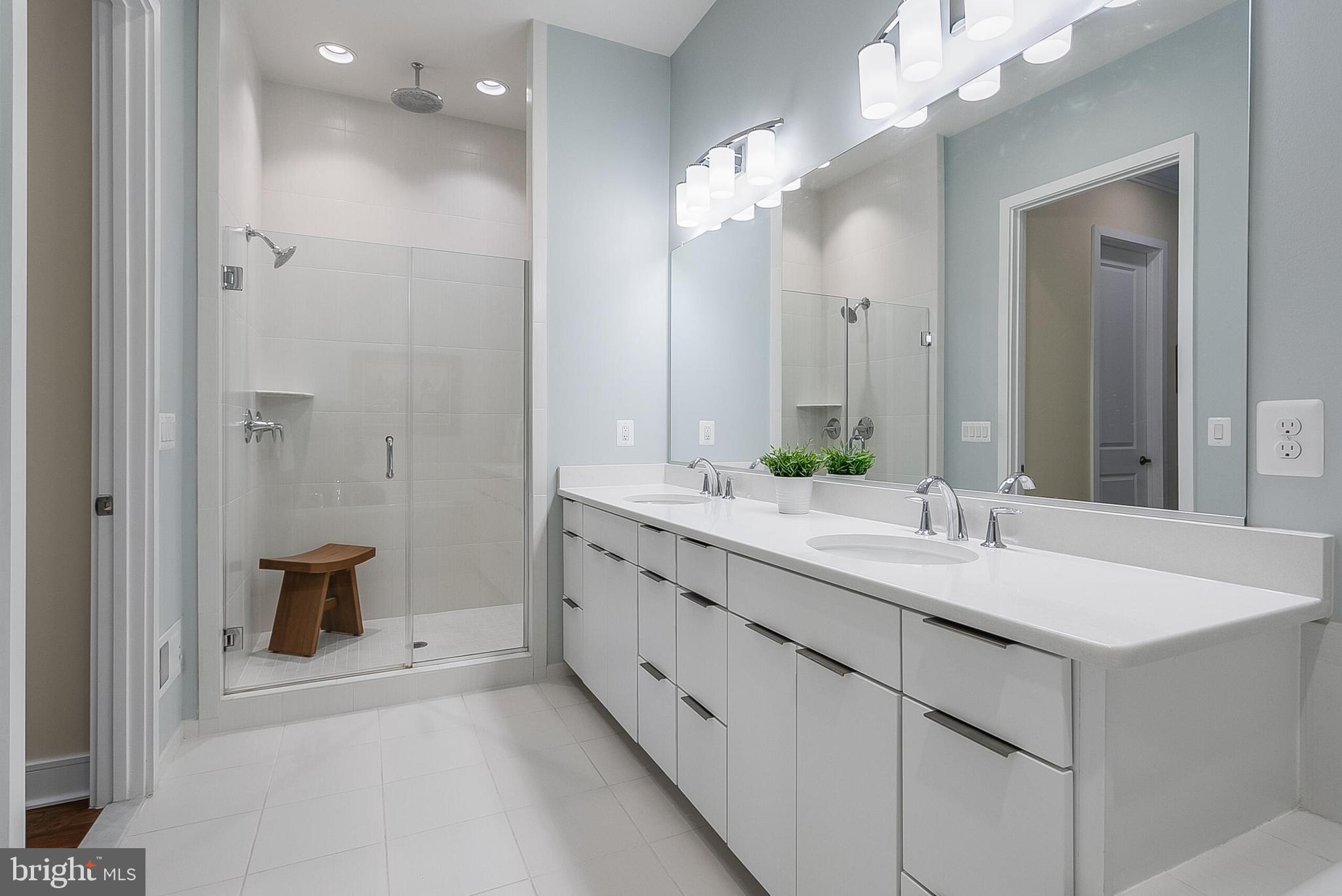 MEADOW BROOK FARM - Residential