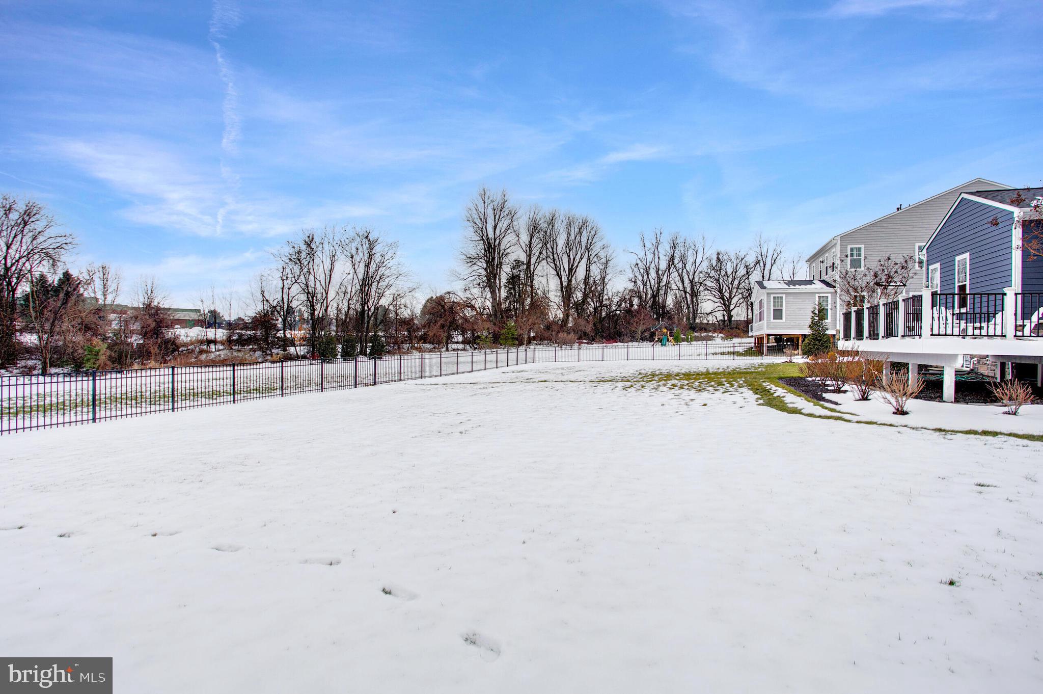 MEADOW BROOK FARM - Residential