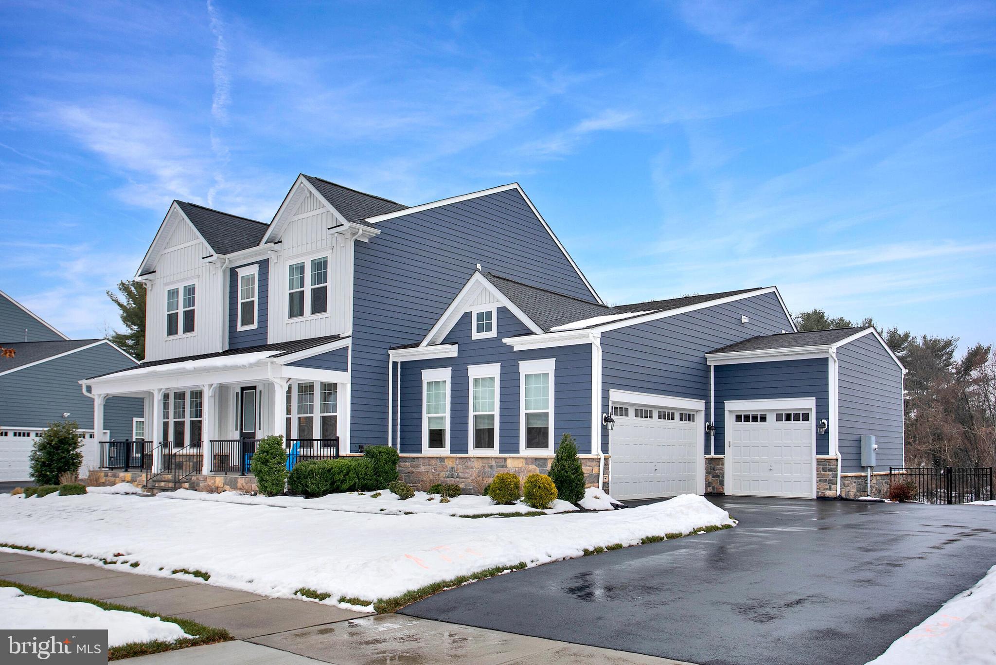 MEADOW BROOK FARM - Residential