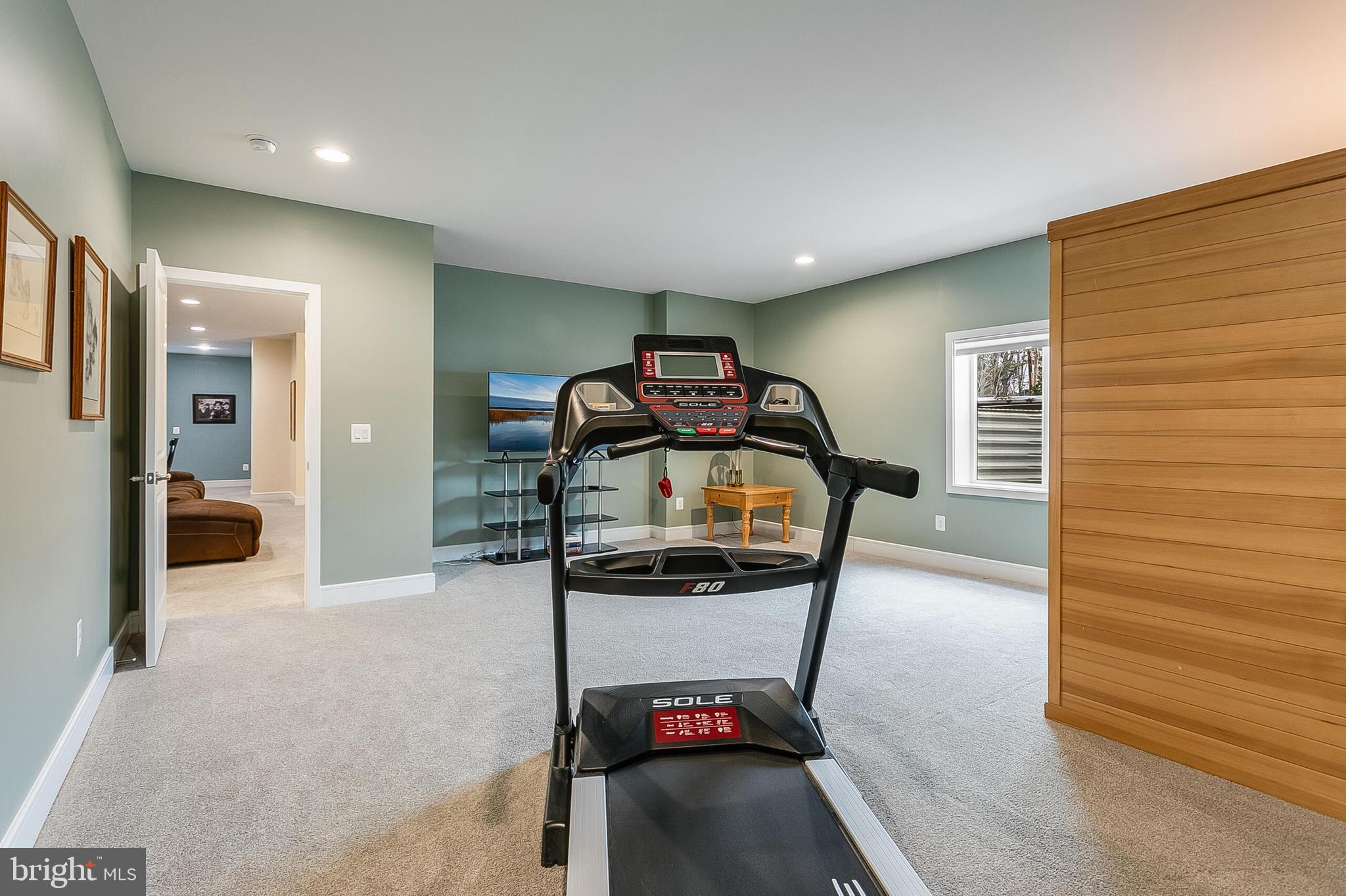 MEADOW BROOK FARM - Residential