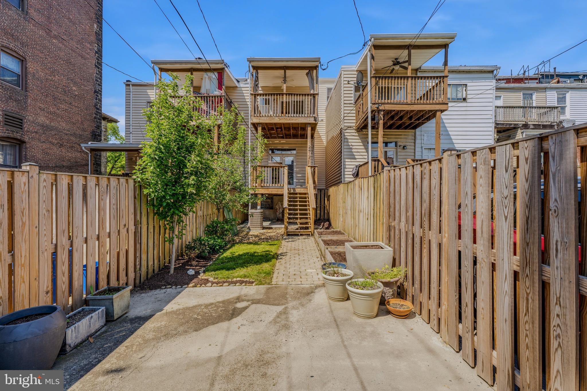 CHARLES VILLAGE - Residential