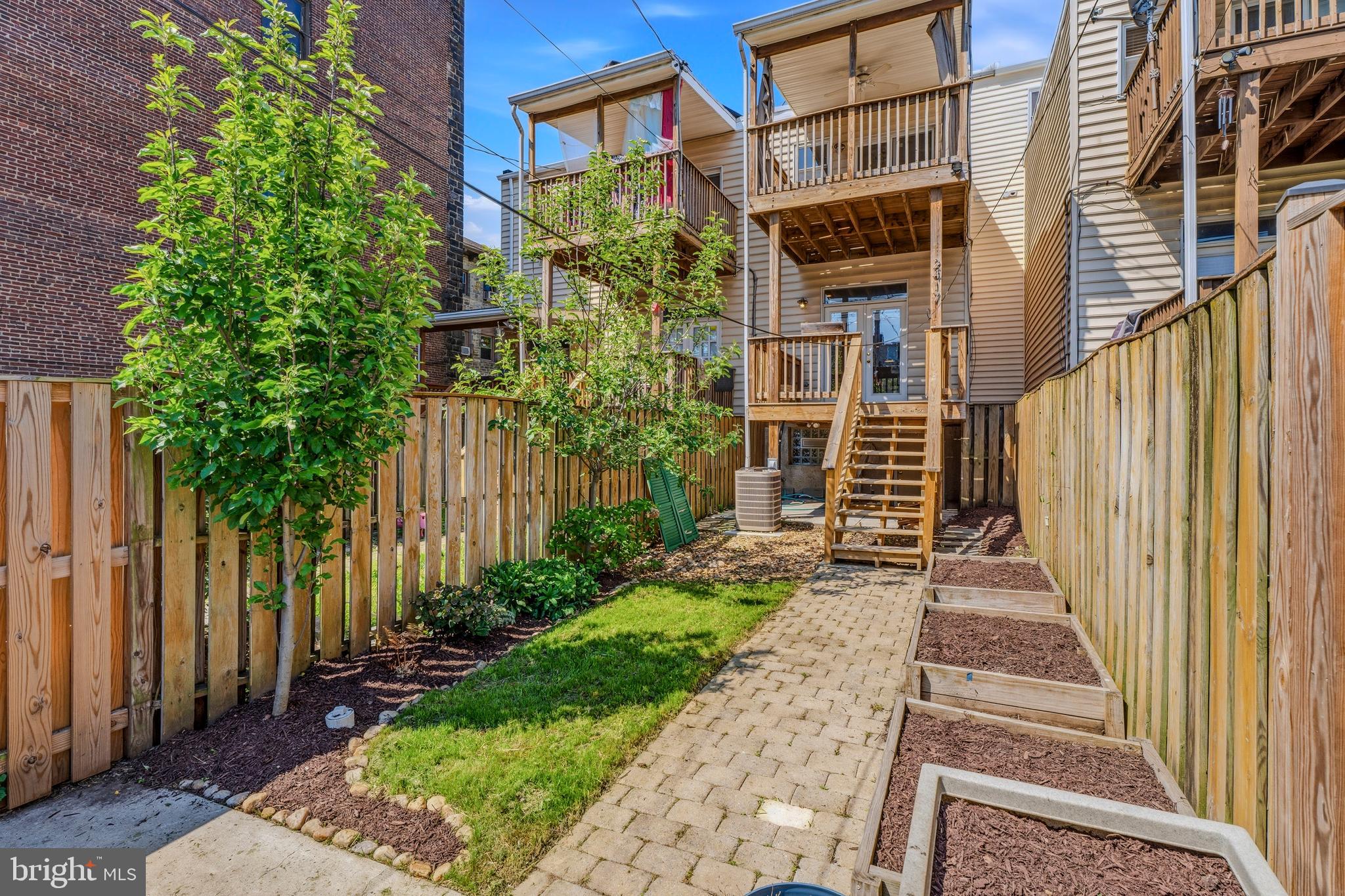 CHARLES VILLAGE - Residential