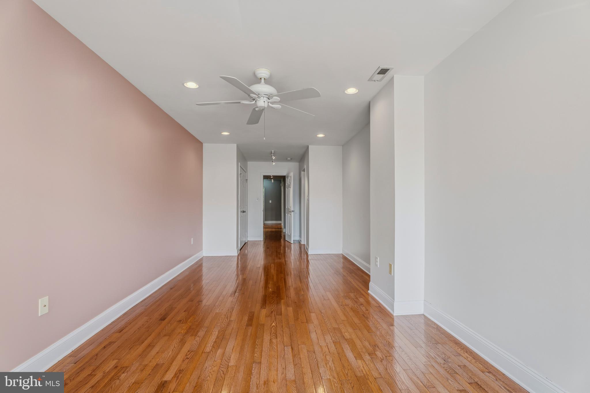 CHARLES VILLAGE - Residential