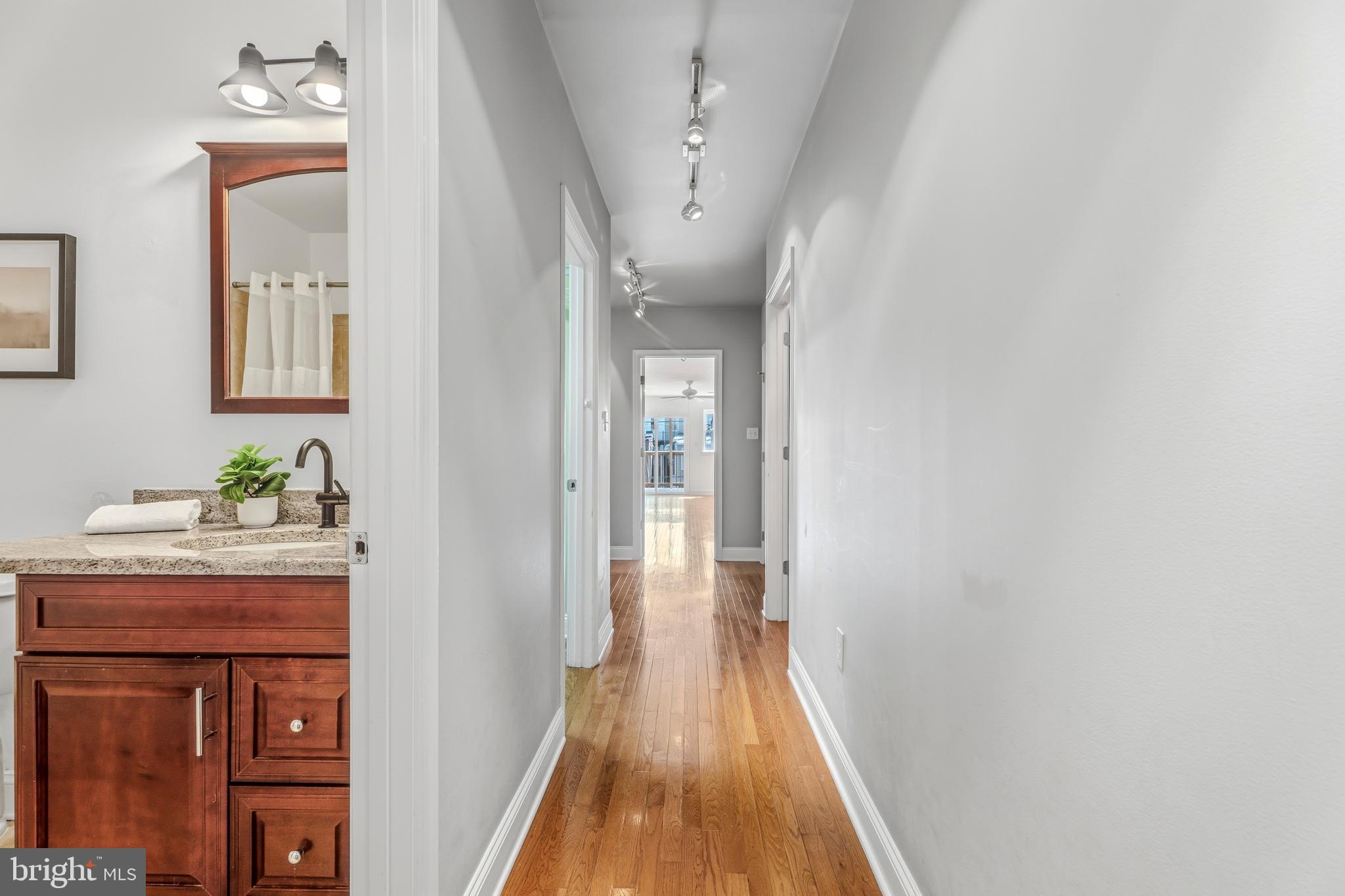 CHARLES VILLAGE - Residential