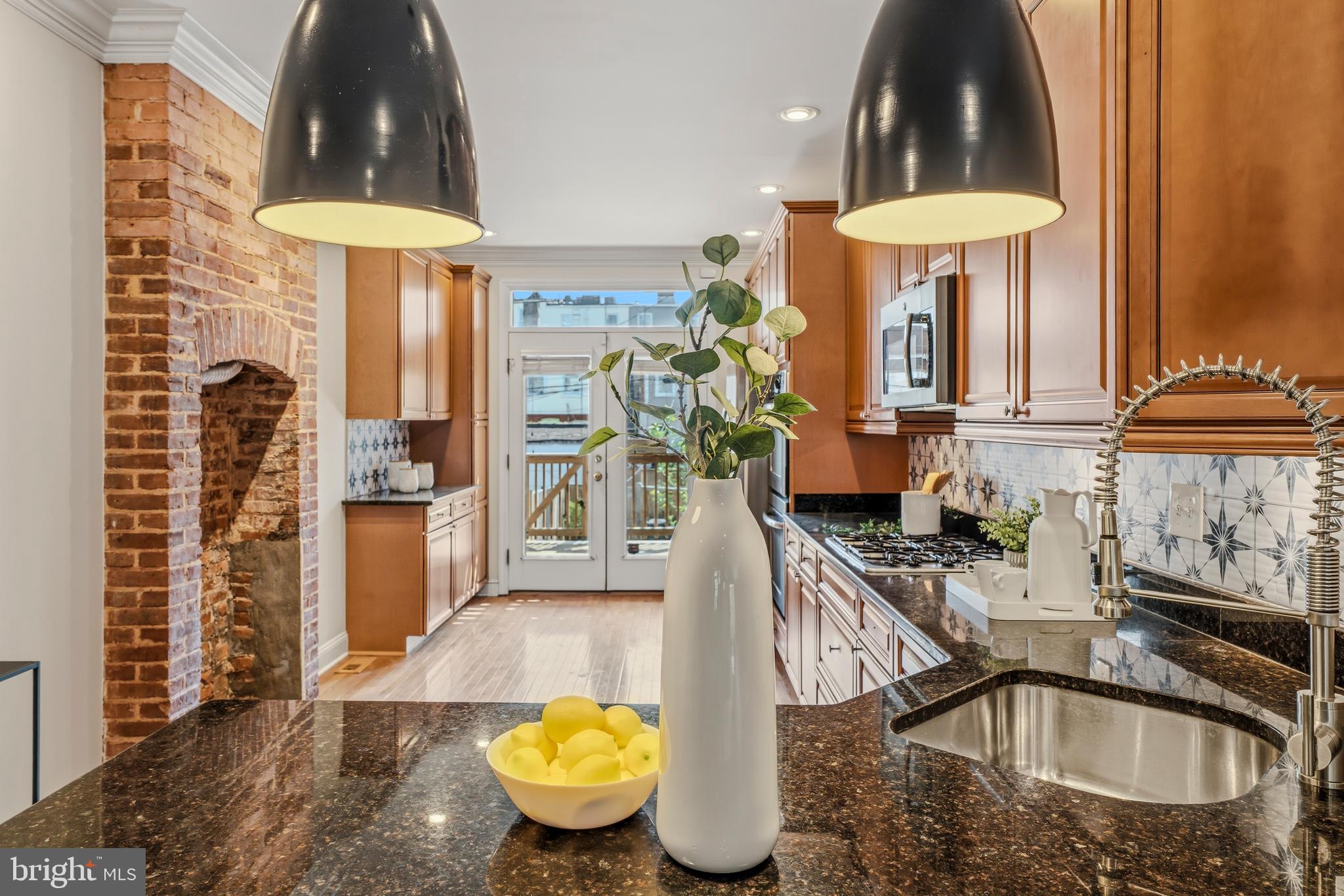 CHARLES VILLAGE - Residential