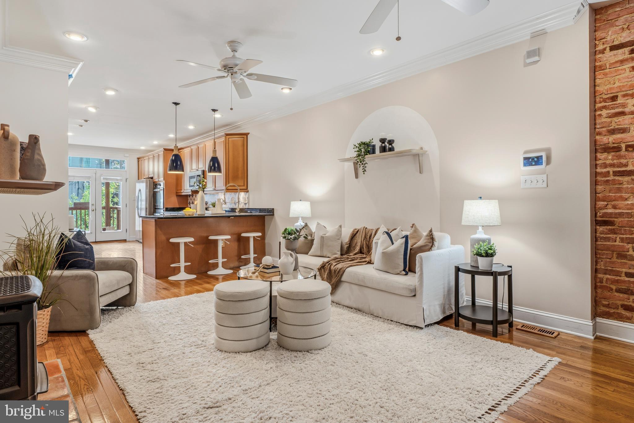 CHARLES VILLAGE - Residential