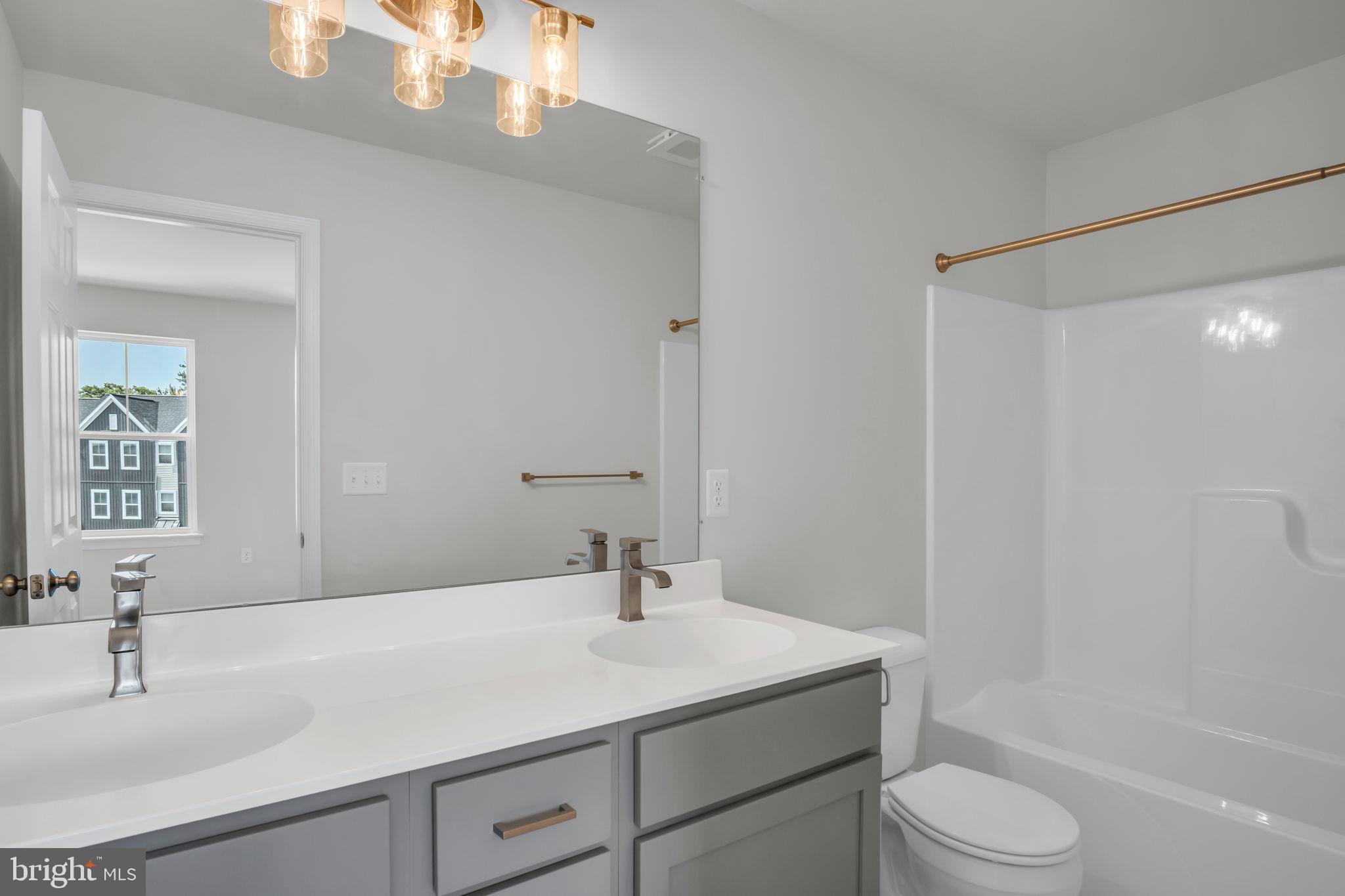 CREEK TERRACE - Residential Lease