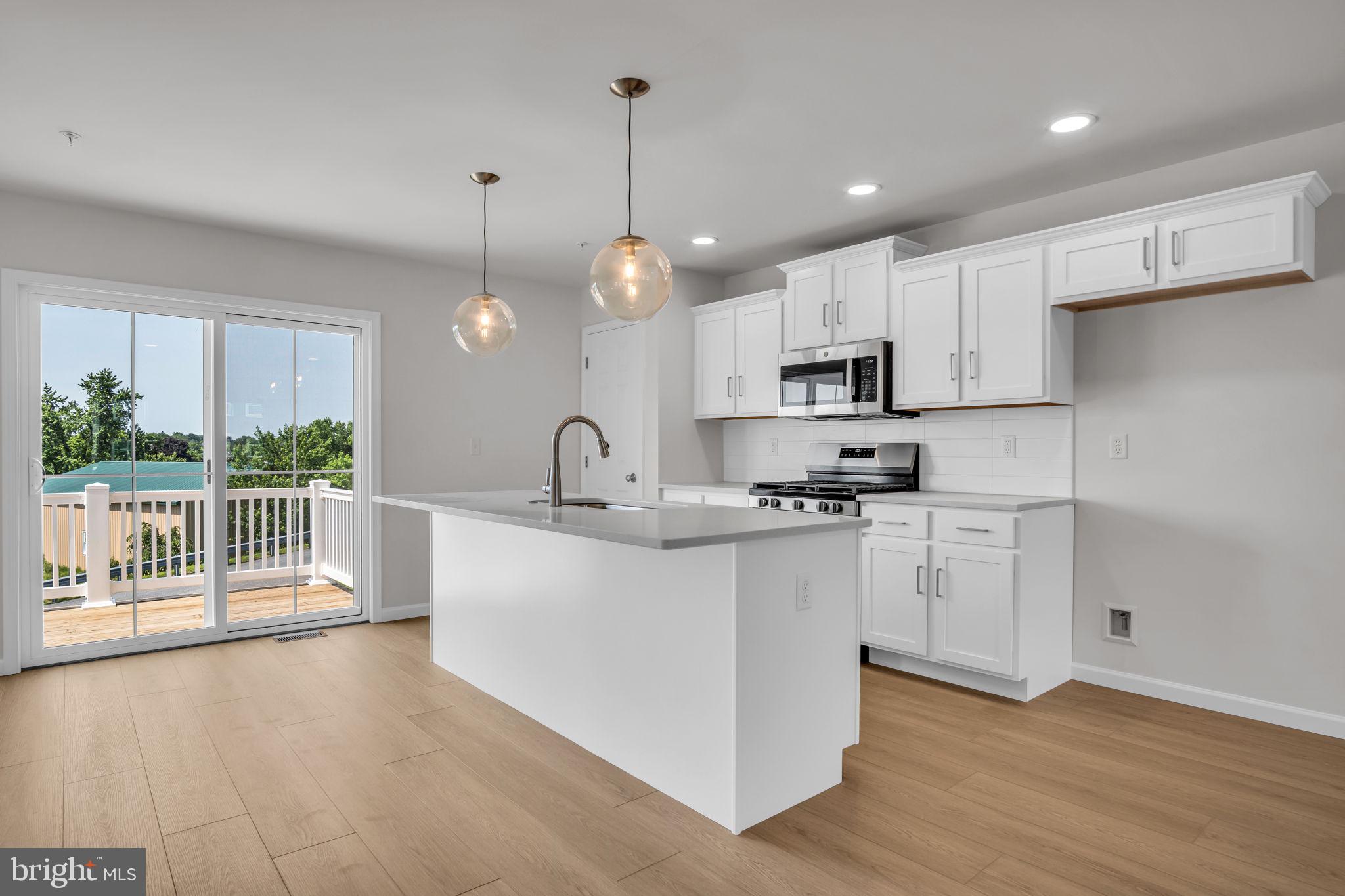 CREEK TERRACE - Residential Lease