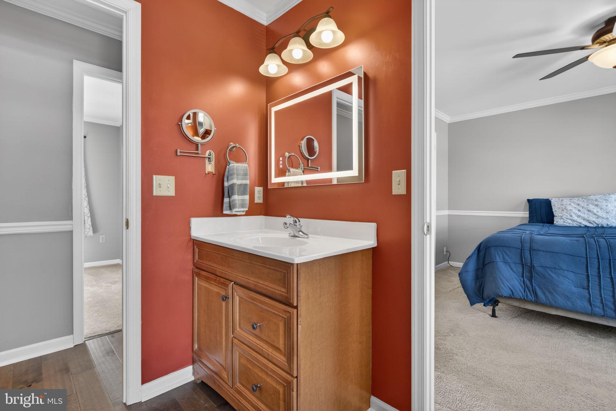 MAYTOWN VILLAGE SQUARE - Residential