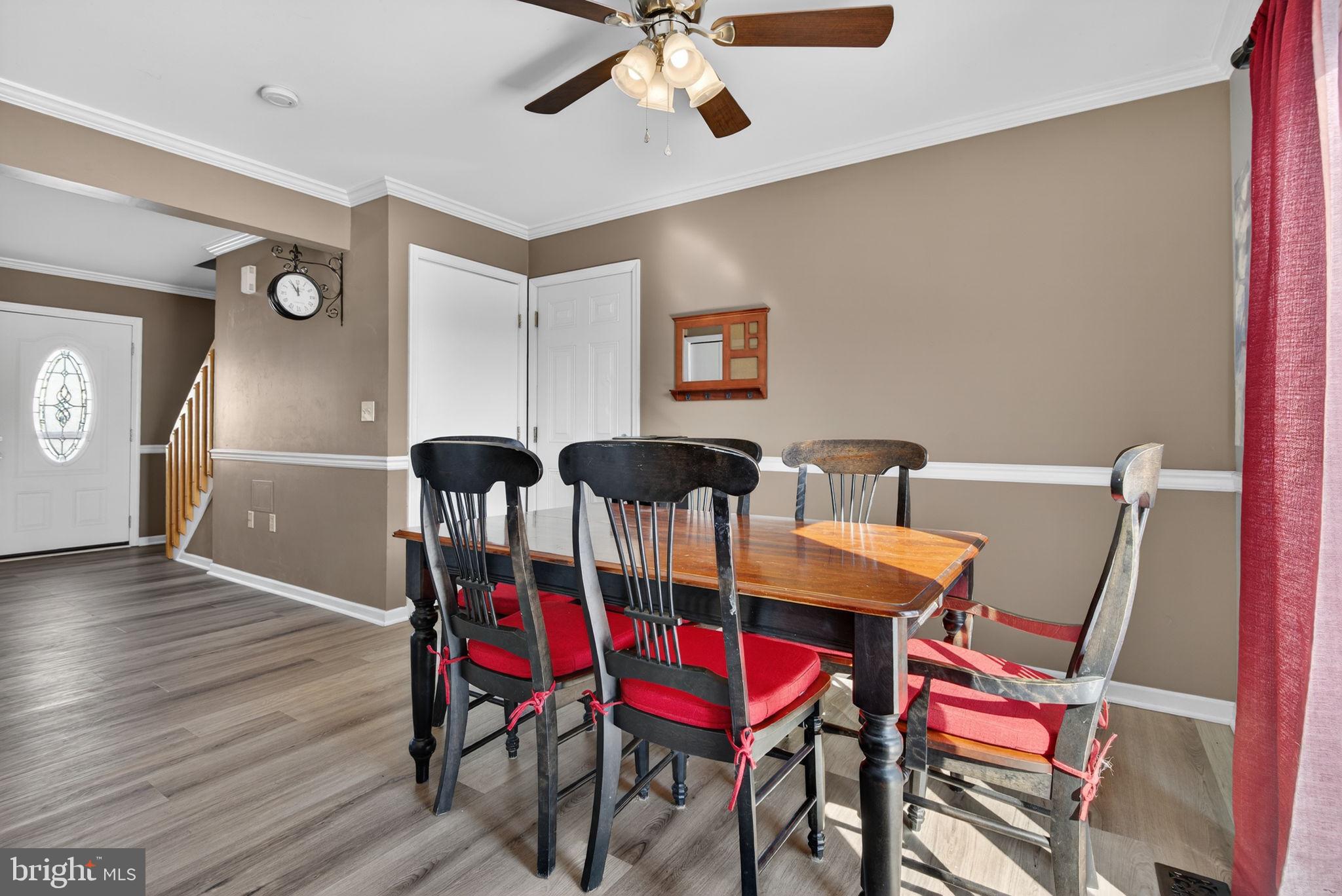 MAYTOWN VILLAGE SQUARE - Residential