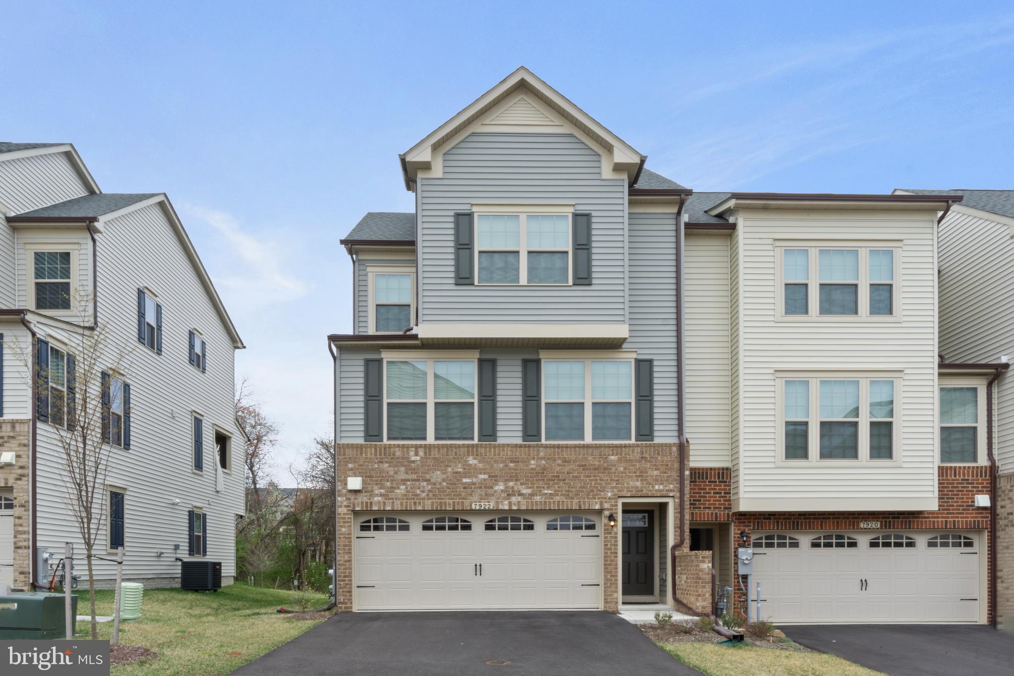 7922 Brandy Station Rd is a three-story, three-bedroom, two-and-a-half-bathroom townhouse built in 2023, featuring a built-in garage, private backyard, and approximately 2,178 to 2,310 square feet of living space. The property is very well maintained schedule your showing ASAP.
*** Please fill out the online application.