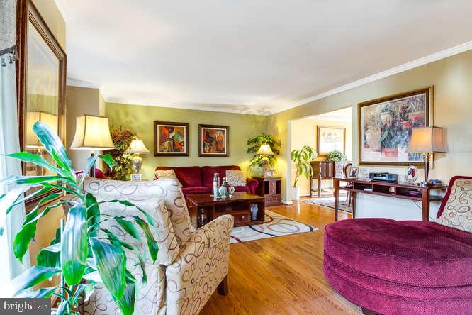 SIMMONS ACRES - Residential