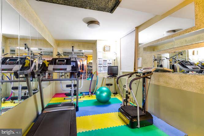 SIMMONS ACRES - Residential