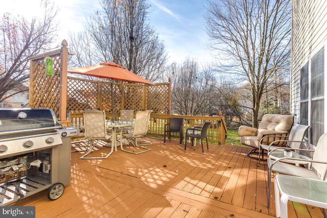 SIMMONS ACRES - Residential