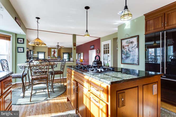 SIMMONS ACRES - Residential