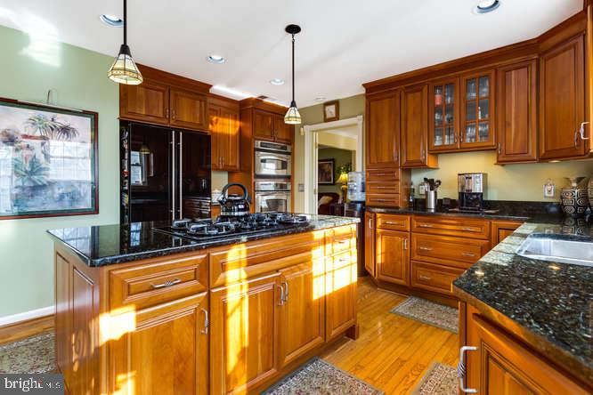 SIMMONS ACRES - Residential