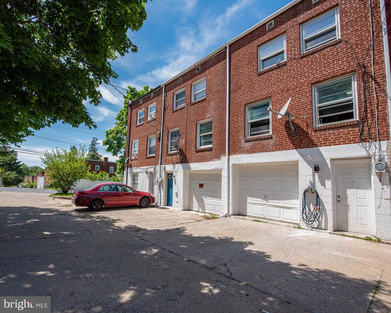 MELROSE GARDENS - Residential