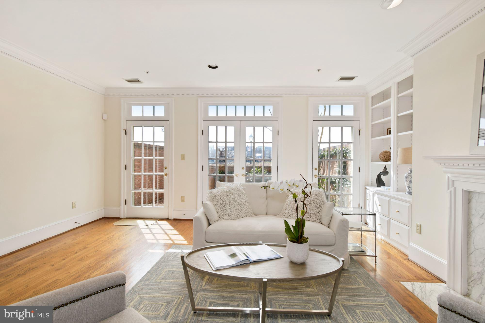 HARBORSIDE - Residential