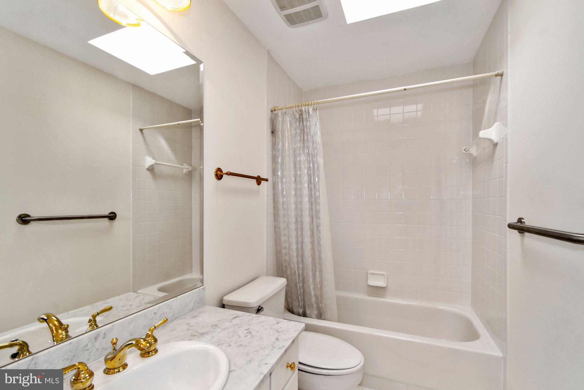 HARBORSIDE - Residential