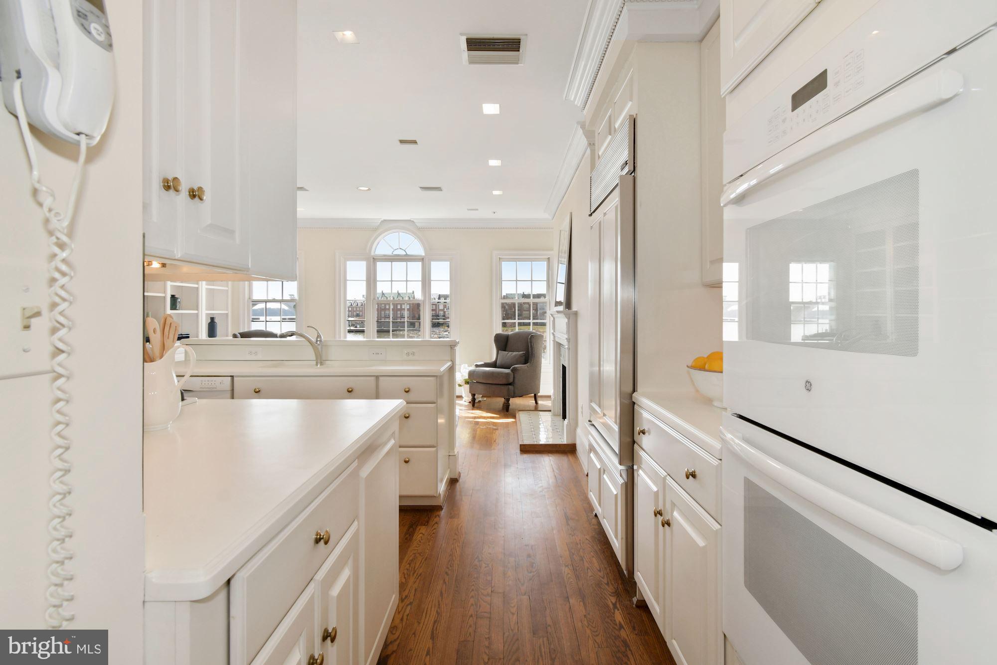 HARBORSIDE - Residential