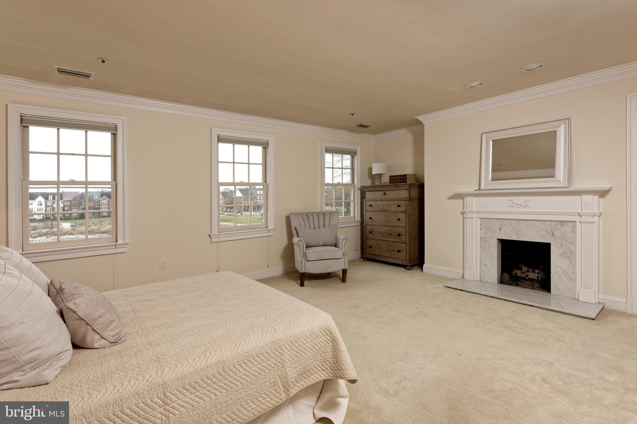 HARBORSIDE - Residential