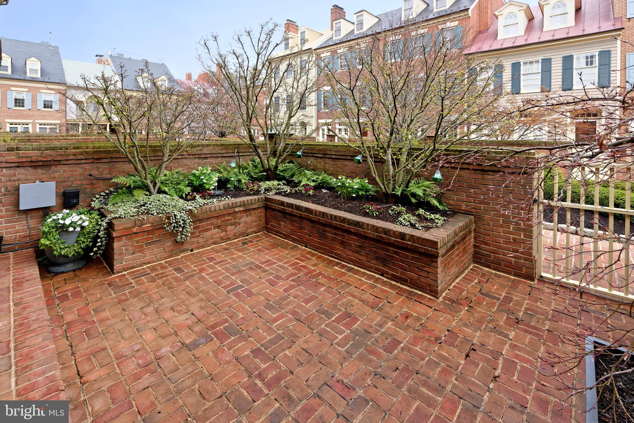 HARBORSIDE - Residential