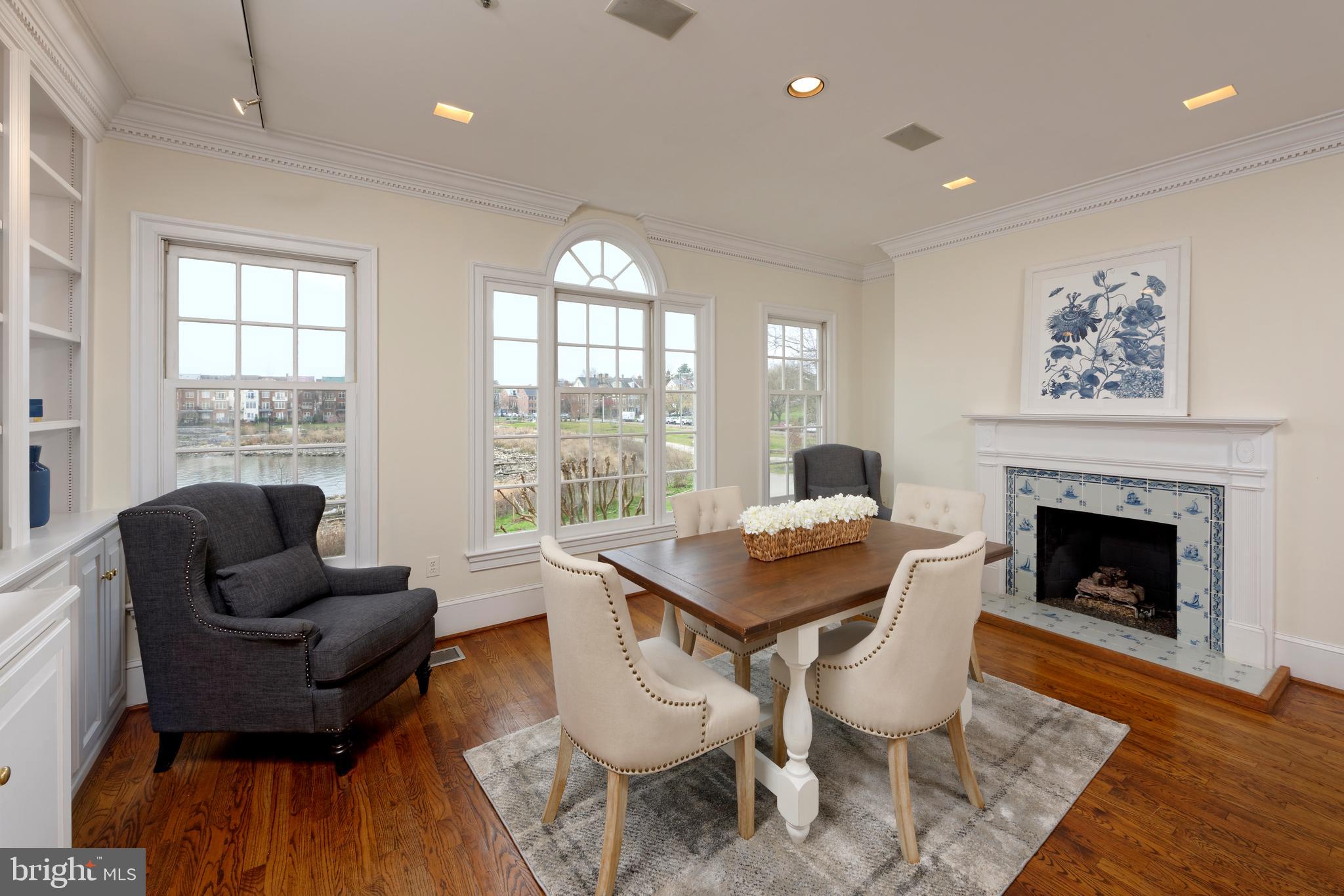 HARBORSIDE - Residential