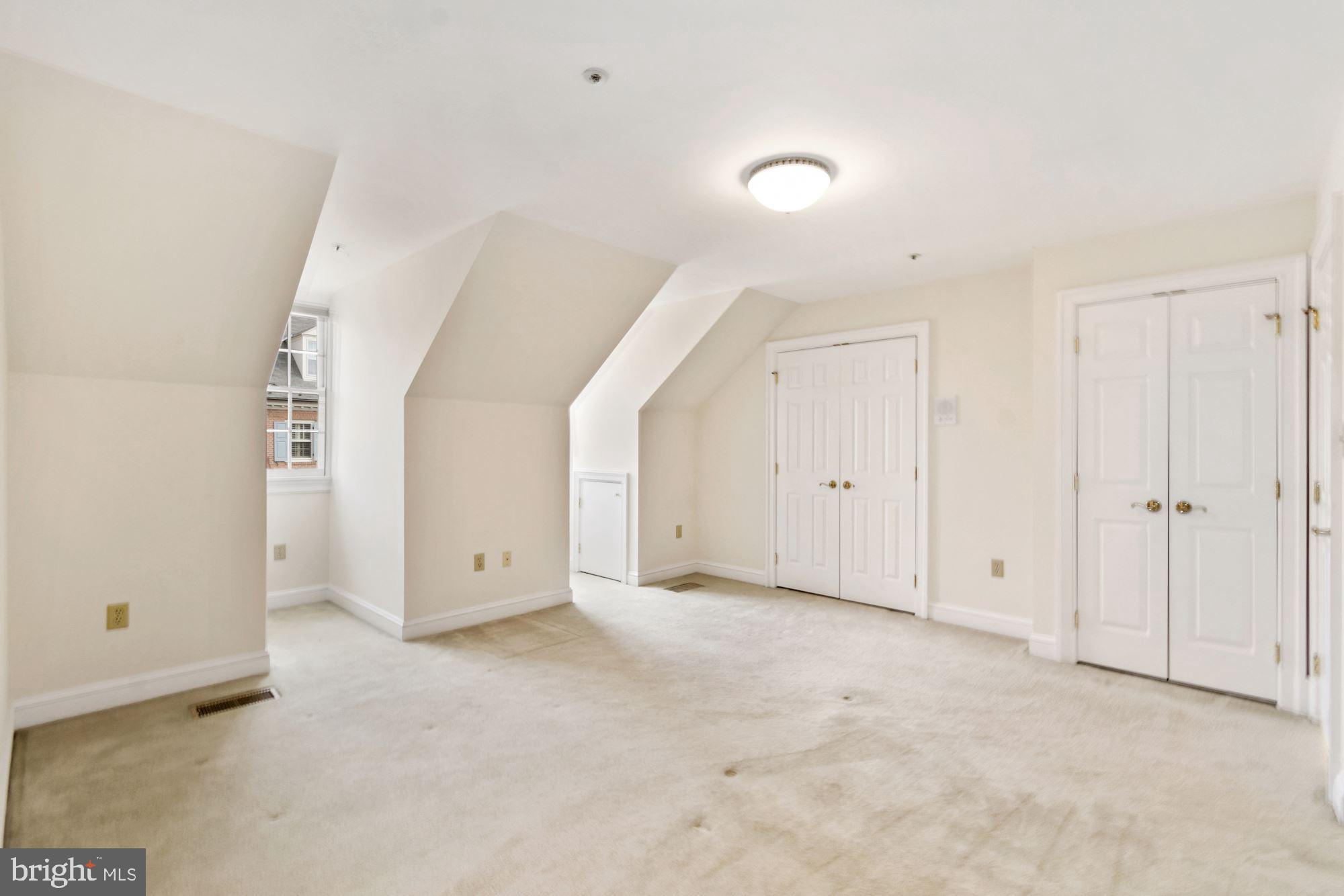 HARBORSIDE - Residential